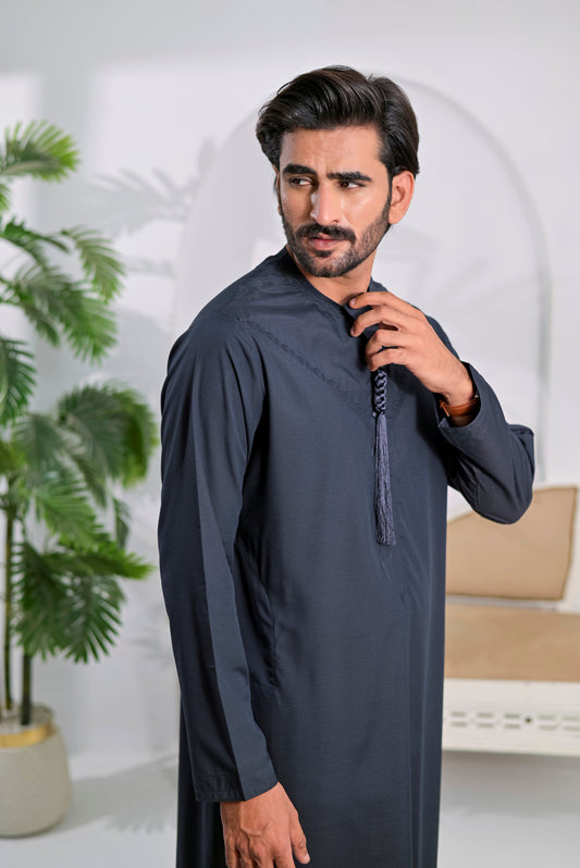 Attire by Yusuf Adult Emirati Thobe